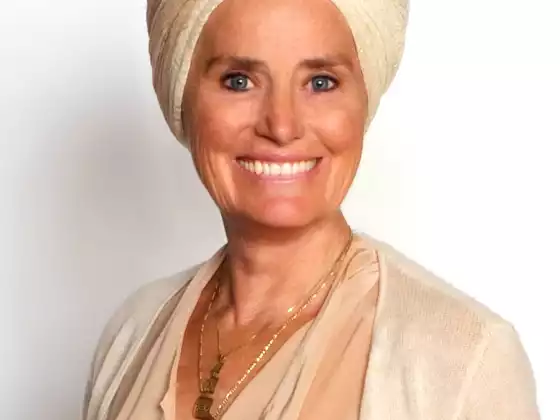 Gurutej Khalsa, 
                            Spirituality, Health & Wellness, Love and Relationships, Yoga, Personal Development & Coaching, Personal Development & Coaching 
                            Expert at Soulful Summit 2023: Utazás belül, kezdődjön!