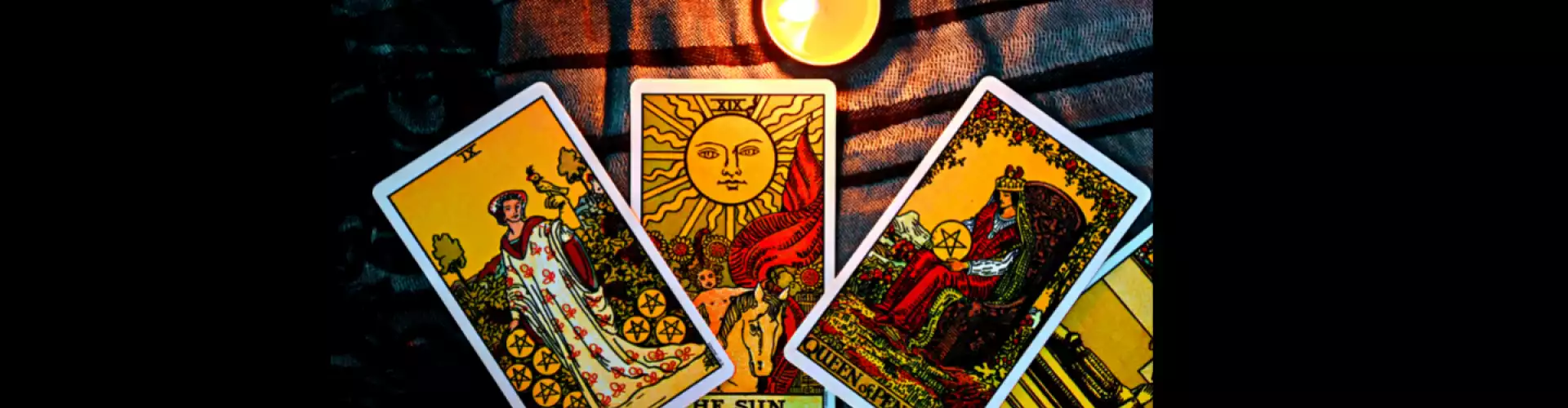 Tarot de la saison du Scorpion : Choisissez une carte - Online Class by Mary Haberski