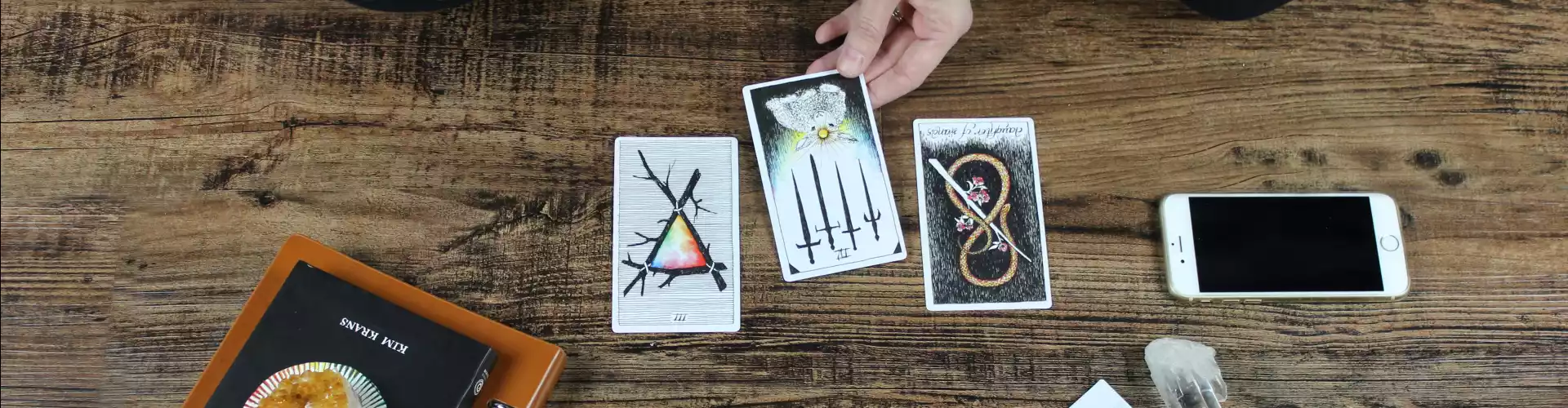 Full Moon in Libra Tarot Reading