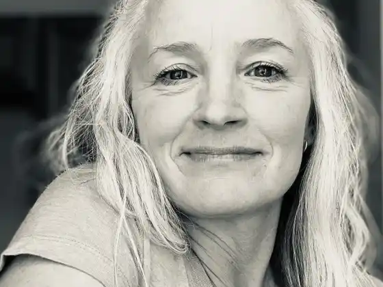 Lisa Knowlton, 
                            Health & Wellness, Spirituality, Grief, Love and Relationships, Personal Development & Coaching, Arts 
                            Expert at Fit & Free in 2023 Symposium